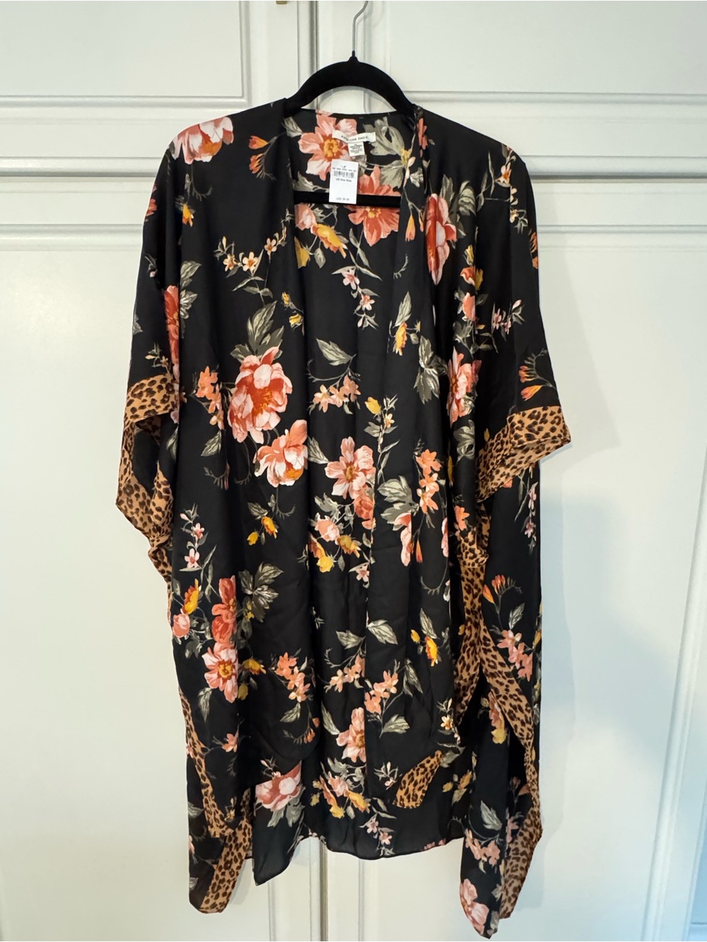 American Eagle Black Floral Kimono with Leopard Trim
